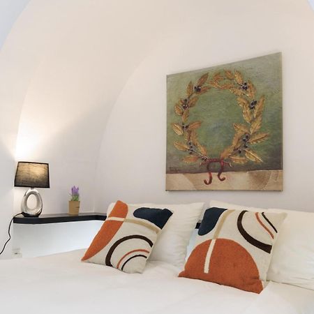 Aiolos Luxury Apartment Under Acropolis In Plaka Atene Esterno foto