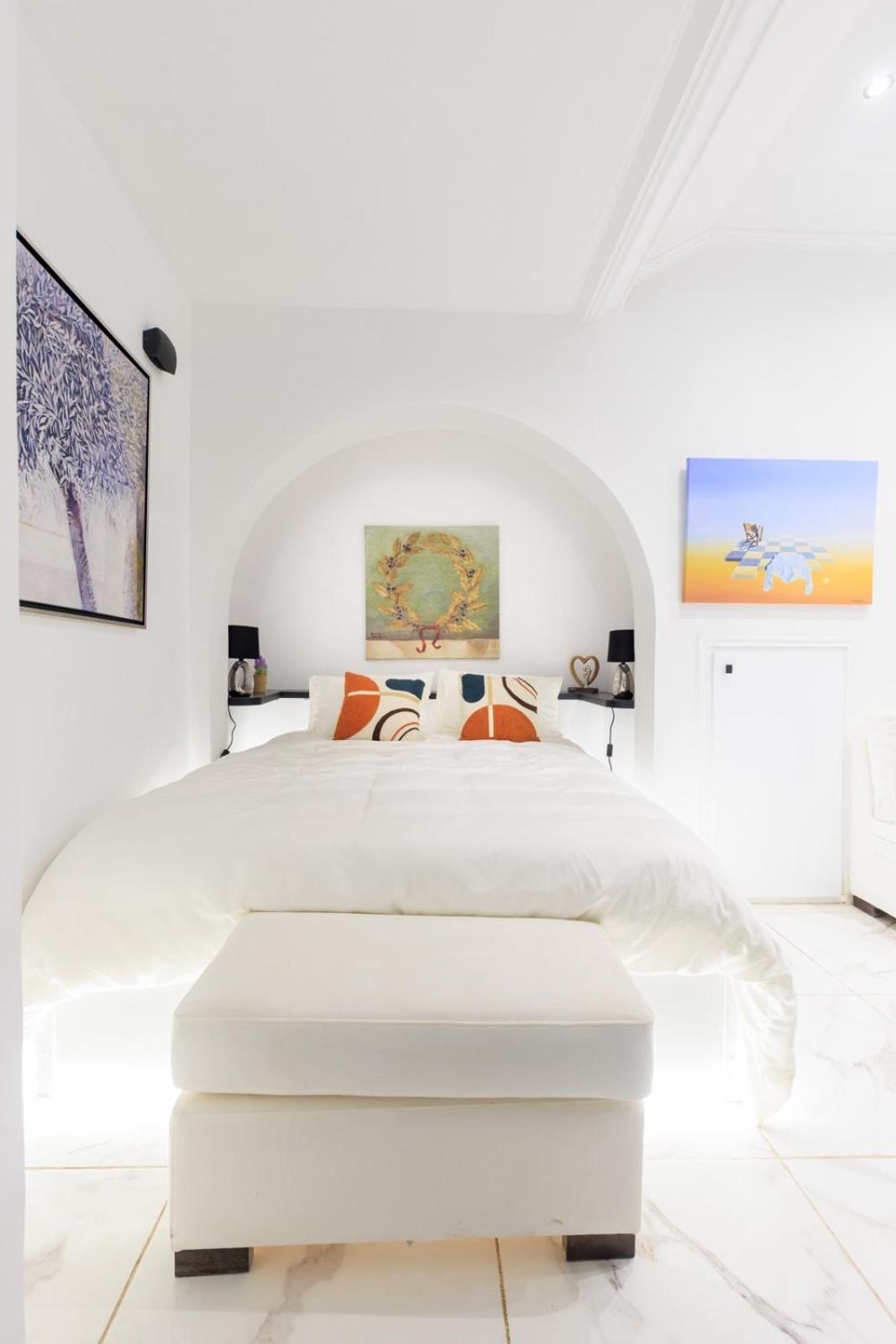Aiolos Luxury Apartment Under Acropolis In Plaka Atene Esterno foto